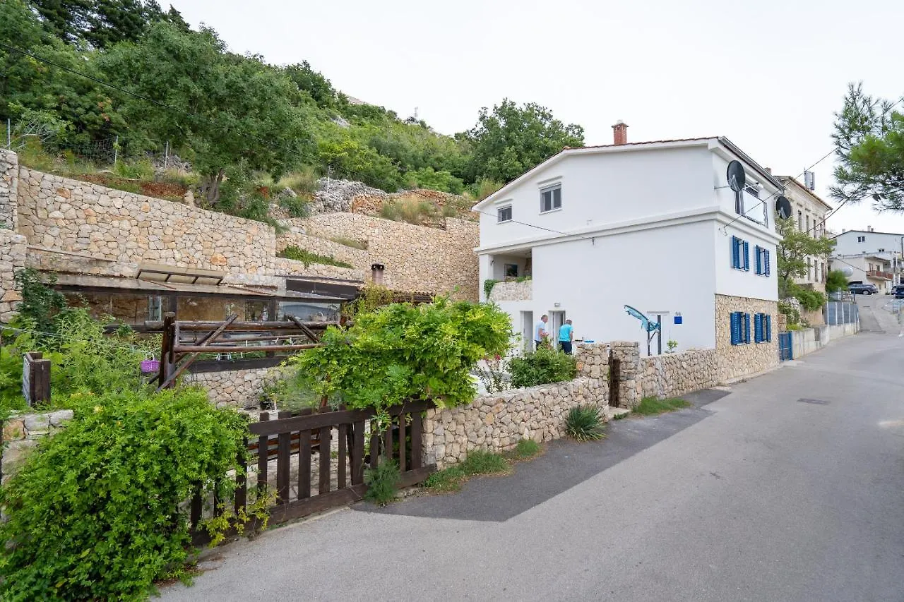 Apartmani Kamenik Stara Baška